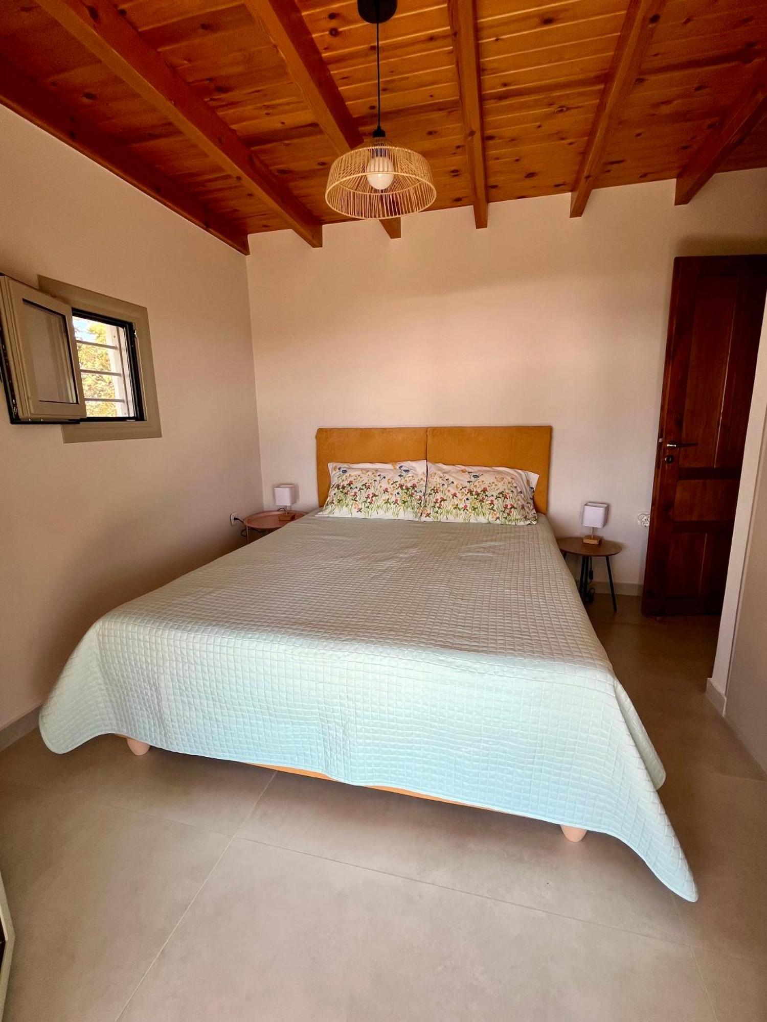 Gianna'S Guesthouse ไปโลส ภายนอก รูปภาพ