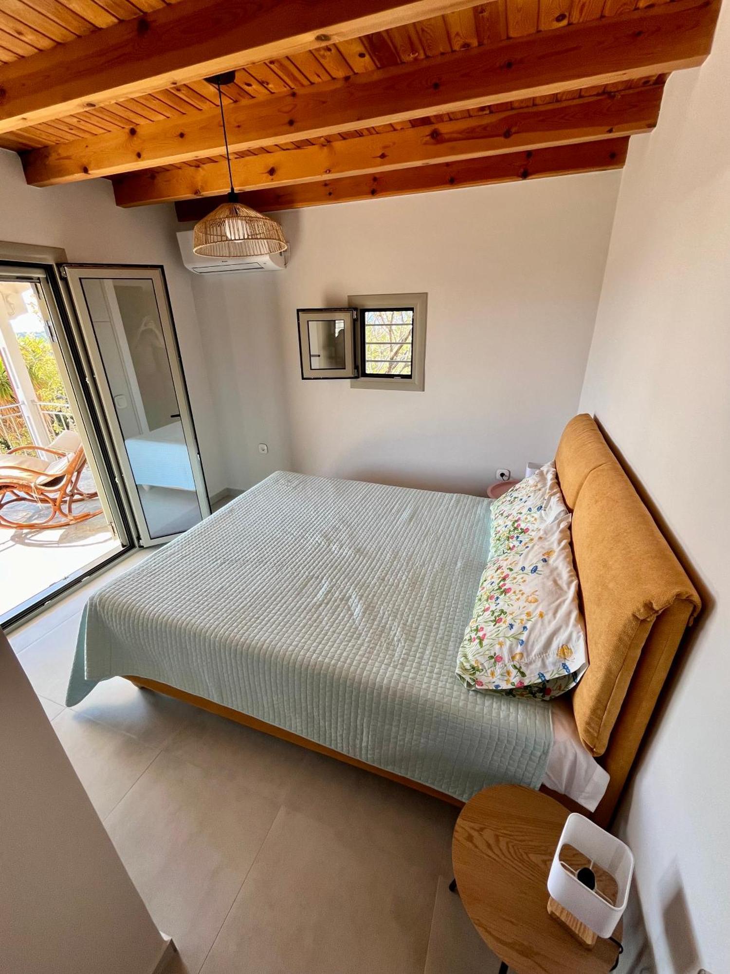 Gianna'S Guesthouse ไปโลส ภายนอก รูปภาพ