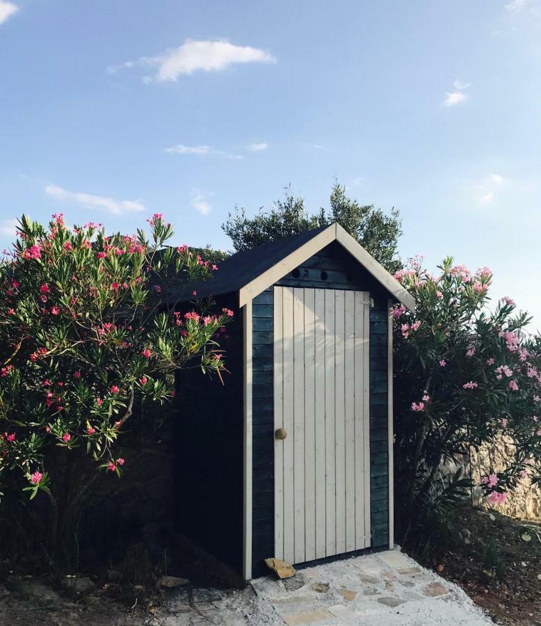 Gianna'S Guesthouse ไปโลส ภายนอก รูปภาพ